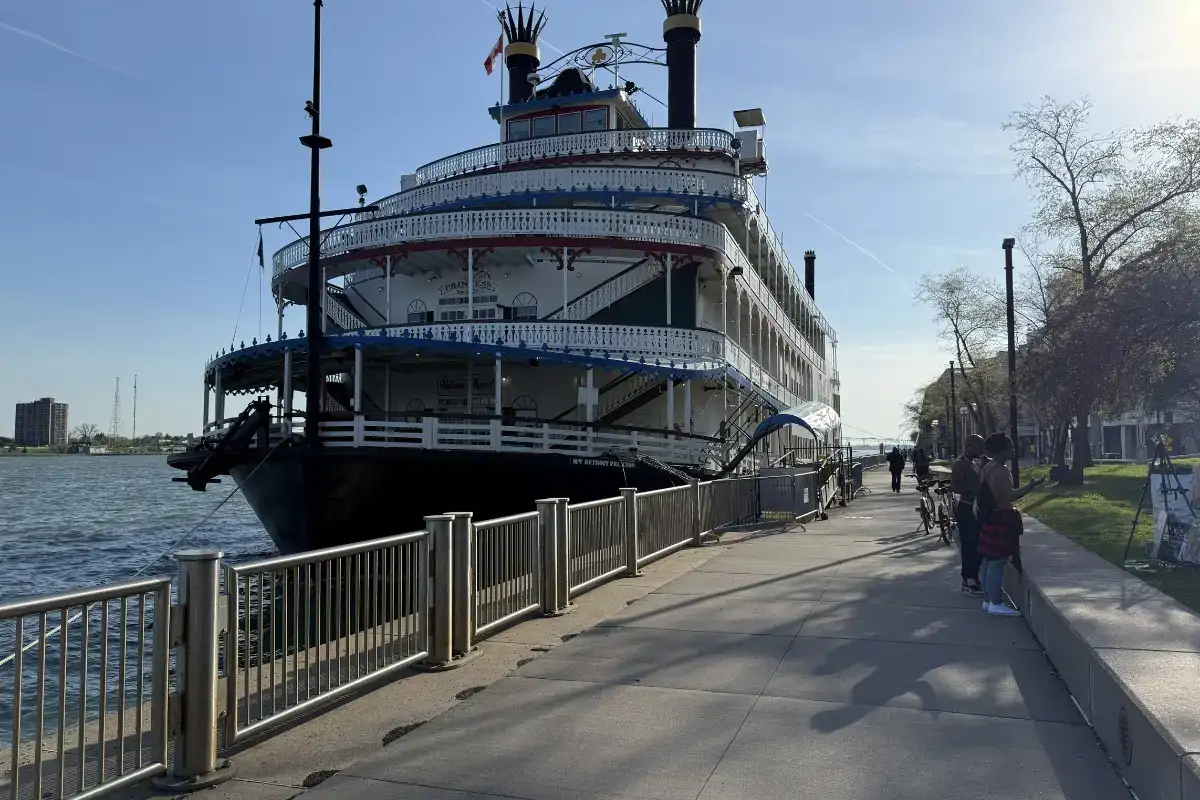 Detroit Riverwalk
