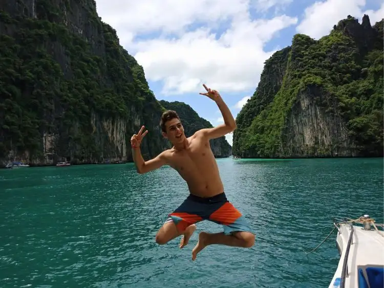 Unforgettable Phi Phi and Khai Island Tour from Phuket